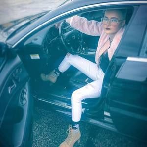 Meet your Posher, Annalee